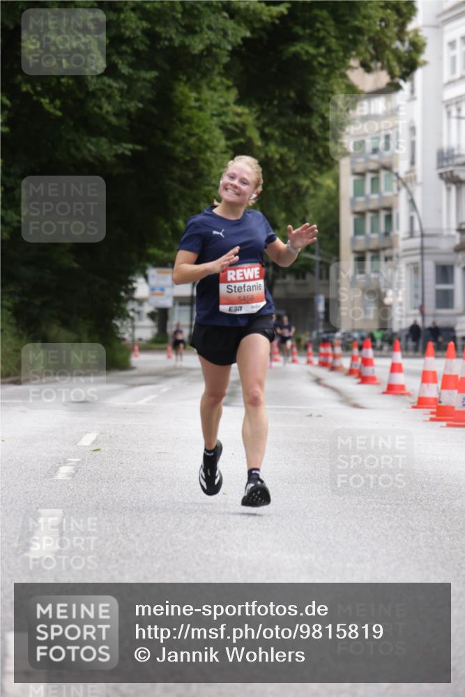 14.06.2026 - REWE Women's Run Jannik Wohlers http://msf.ph/oto/9815819 14.06.2026 10:49:25 Laufen 5458, 7 meine-sportfotos.de