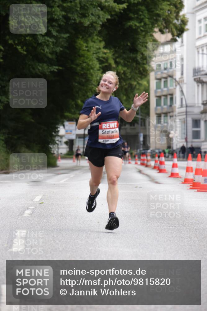 14.06.2026 - REWE Women's Run Jannik Wohlers http://msf.ph/oto/9815820 14.06.2026 10:49:26 Laufen 5458, 7 meine-sportfotos.de