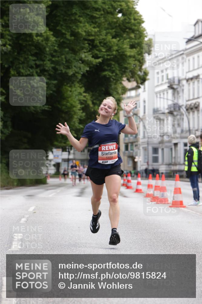 14.06.2026 - REWE Women's Run Jannik Wohlers http://msf.ph/oto/9815824 14.06.2026 10:49:26 Laufen 7, 5458 meine-sportfotos.de