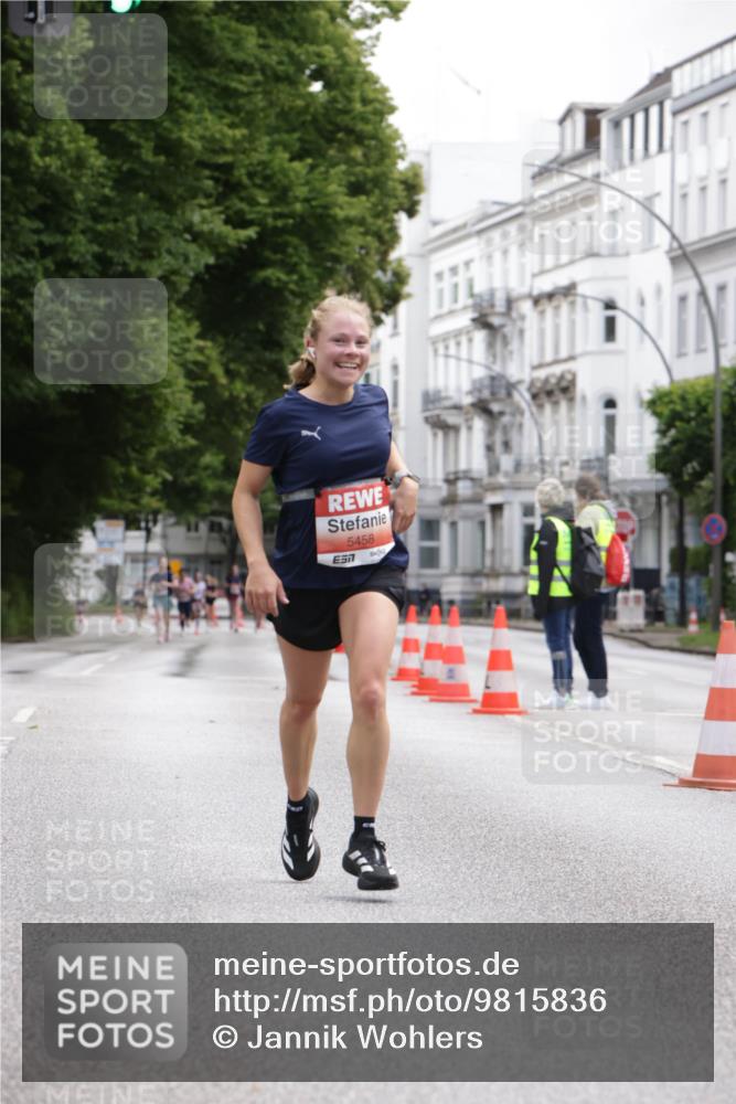 14.06.2026 - REWE Women's Run Jannik Wohlers http://msf.ph/oto/9815836 14.06.2026 10:49:27 Laufen 5458 meine-sportfotos.de