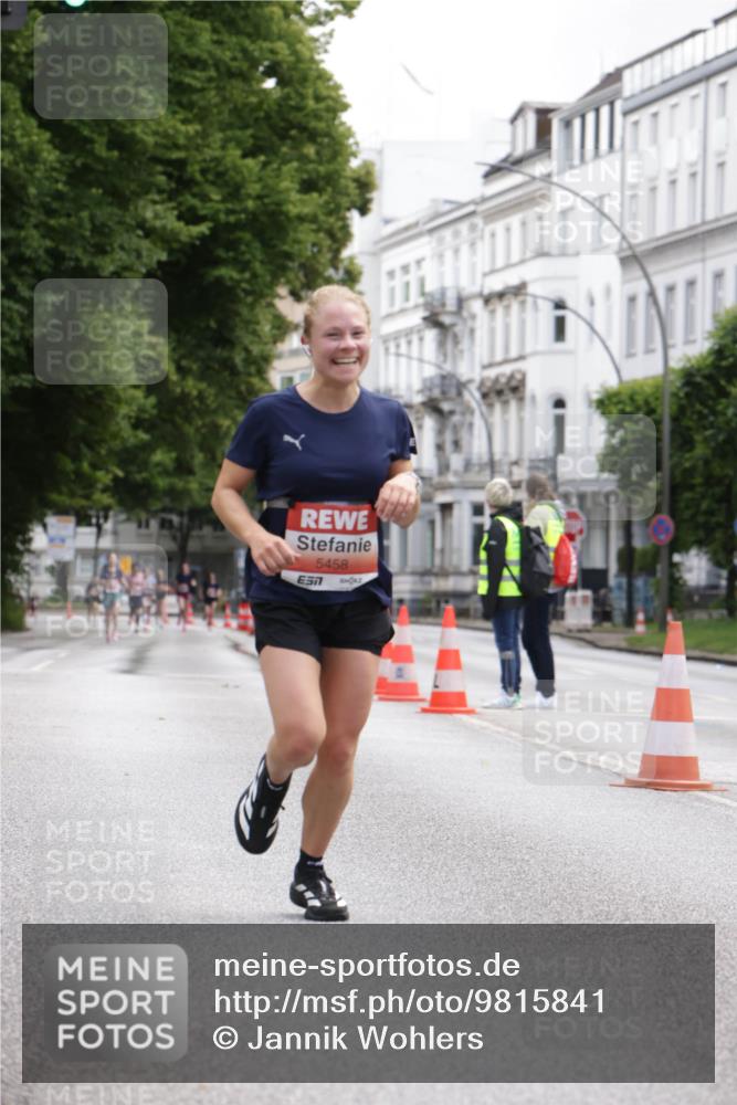14.06.2026 - REWE Women's Run Jannik Wohlers http://msf.ph/oto/9815841 14.06.2026 10:49:27 Laufen 5458 meine-sportfotos.de
