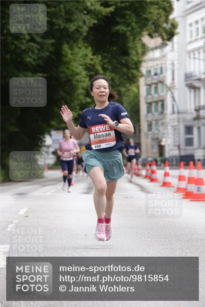14.06.2026 - REWE Women's Run Jannik Wohlers http://msf.ph/oto/9815854 14.06.2026 10:49:41 Laufen 5694, 7 meine-sportfotos.de