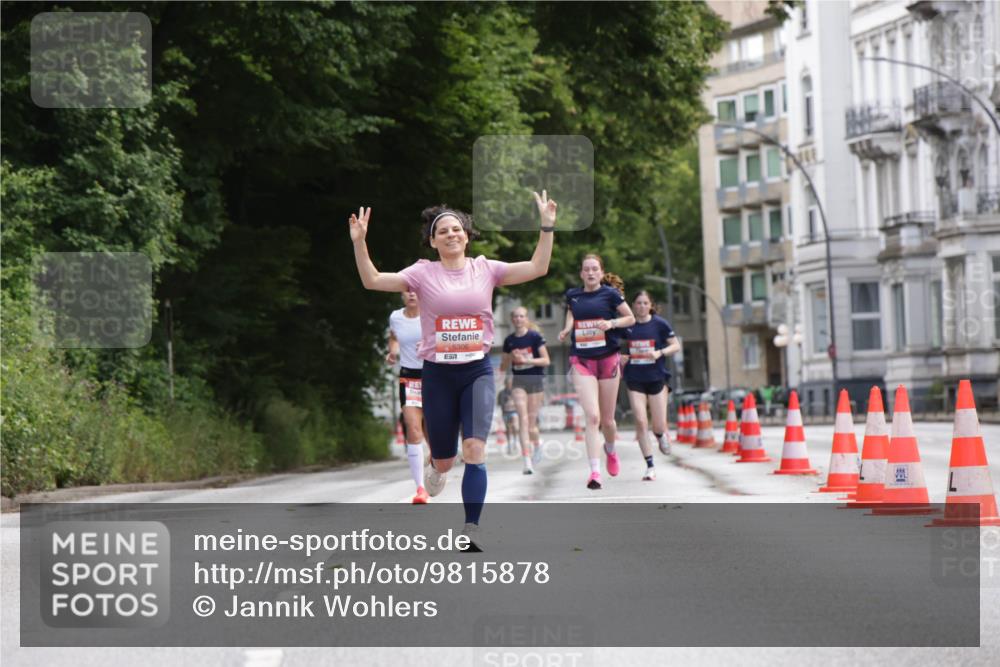 14.06.2026 - REWE Women's Run Jannik Wohlers http://msf.ph/oto/9815878 14.06.2026 10:49:45 Laufen 5306, 7 meine-sportfotos.de