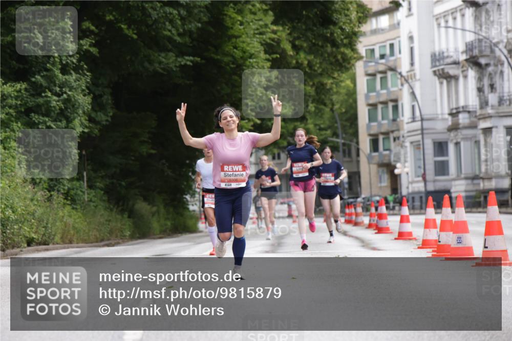 14.06.2026 - REWE Women's Run Jannik Wohlers http://msf.ph/oto/9815879 14.06.2026 10:49:45 Laufen 5306 meine-sportfotos.de