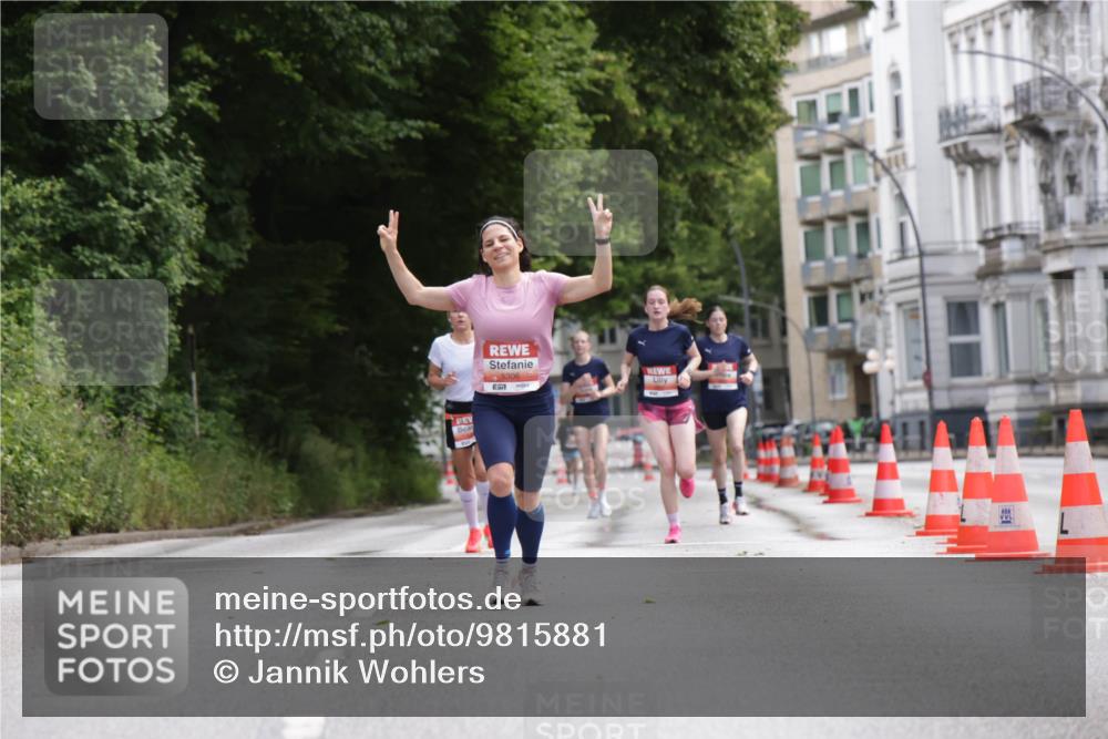 14.06.2026 - REWE Women's Run Jannik Wohlers http://msf.ph/oto/9815881 14.06.2026 10:49:45 Laufen 5306 meine-sportfotos.de