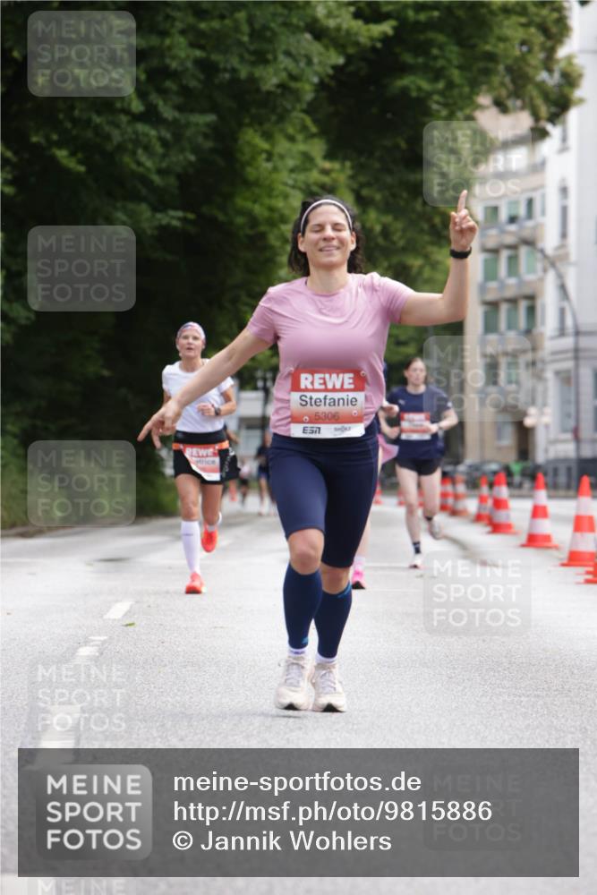 14.06.2026 - REWE Women's Run Jannik Wohlers http://msf.ph/oto/9815886 14.06.2026 10:49:48 Laufen 5306, 7 meine-sportfotos.de