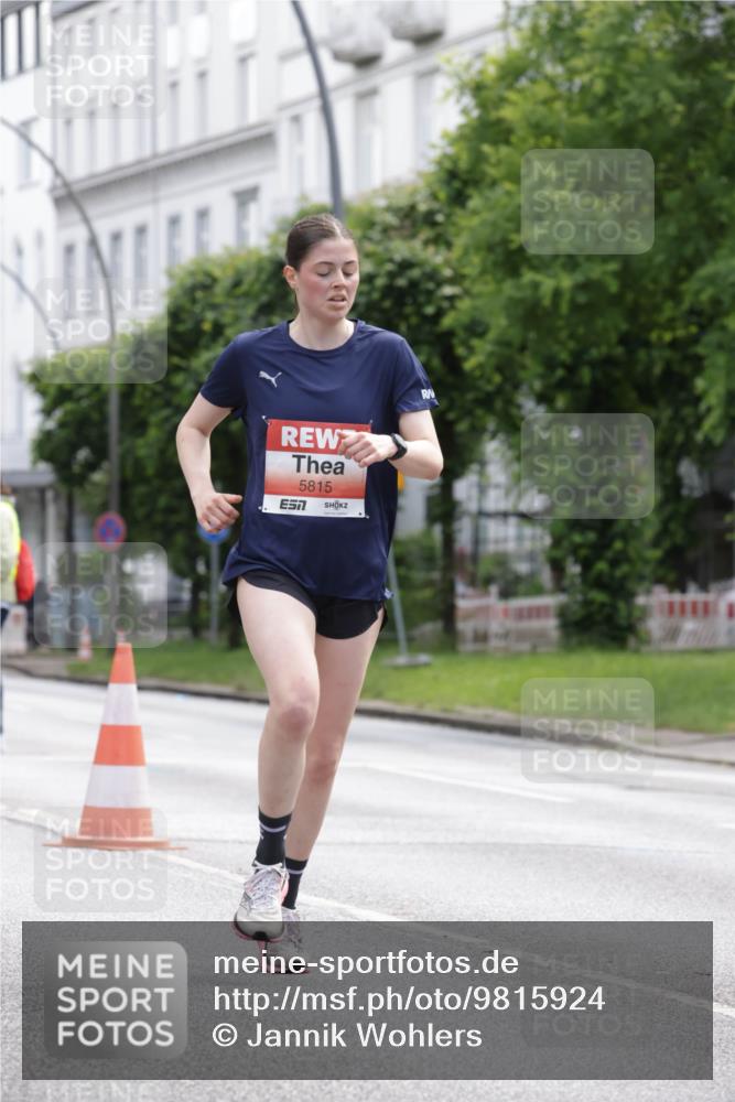 14.06.2026 - REWE Women's Run Jannik Wohlers http://msf.ph/oto/9815924 14.06.2026 10:49:55 Laufen 5815 meine-sportfotos.de
