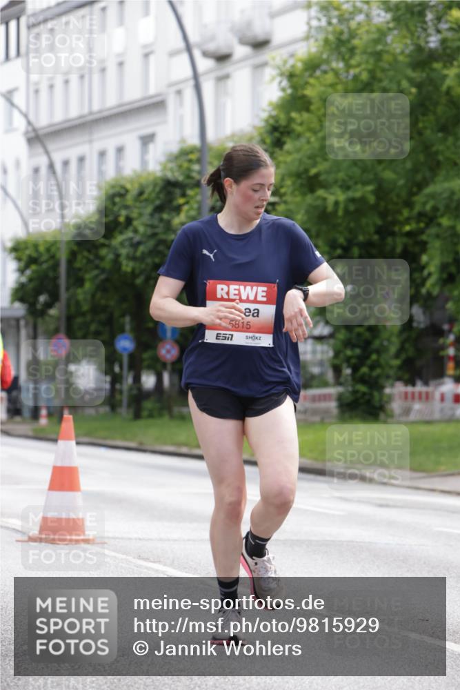 14.06.2026 - REWE Women's Run Jannik Wohlers http://msf.ph/oto/9815929 14.06.2026 10:49:56 Laufen 5815, 7 meine-sportfotos.de