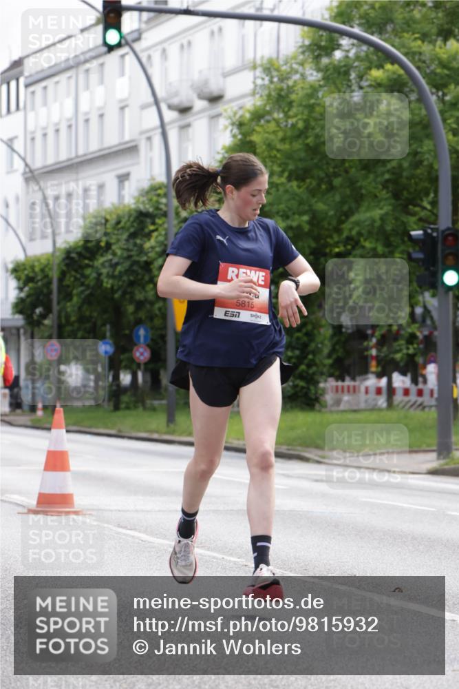 14.06.2026 - REWE Women's Run Jannik Wohlers http://msf.ph/oto/9815932 14.06.2026 10:49:56 Laufen 5815 meine-sportfotos.de