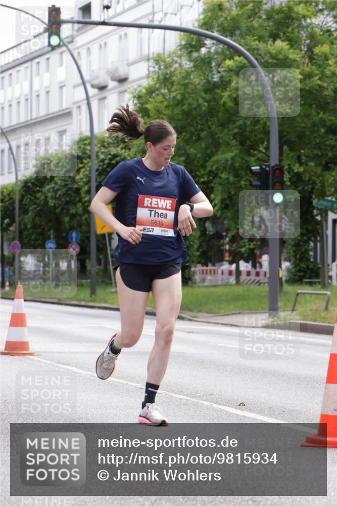 14.06.2026 - REWE Women's Run Jannik Wohlers http://msf.ph/oto/9815934 14.06.2026 10:49:56 Laufen 5815 meine-sportfotos.de