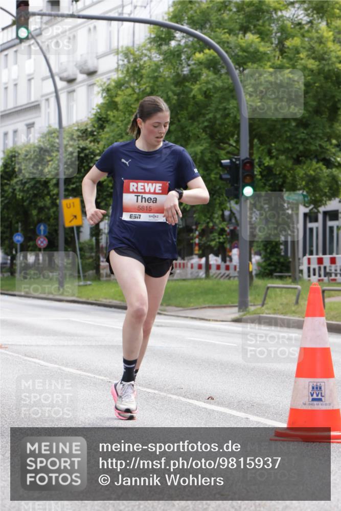14.06.2026 - REWE Women's Run Jannik Wohlers http://msf.ph/oto/9815937 14.06.2026 10:49:56 Laufen 01, 5815, 57, 040, 66, 93, 02, 22 meine-sportfotos.de