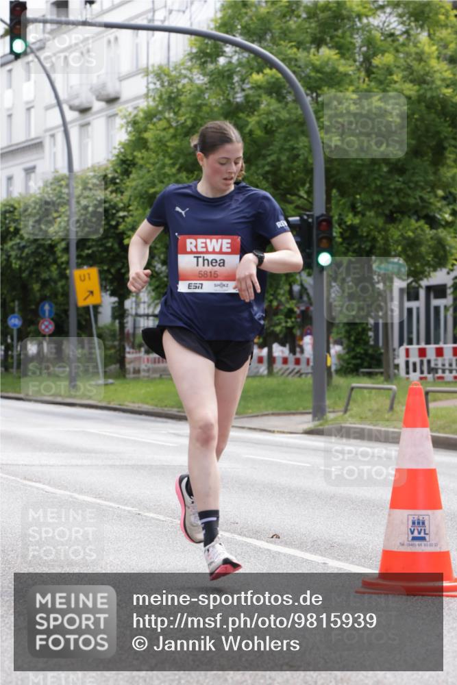14.06.2026 - REWE Women's Run Jannik Wohlers http://msf.ph/oto/9815939 14.06.2026 10:49:56 Laufen 1, 5815, 7, 040, 66, 93, 02, 22 meine-sportfotos.de