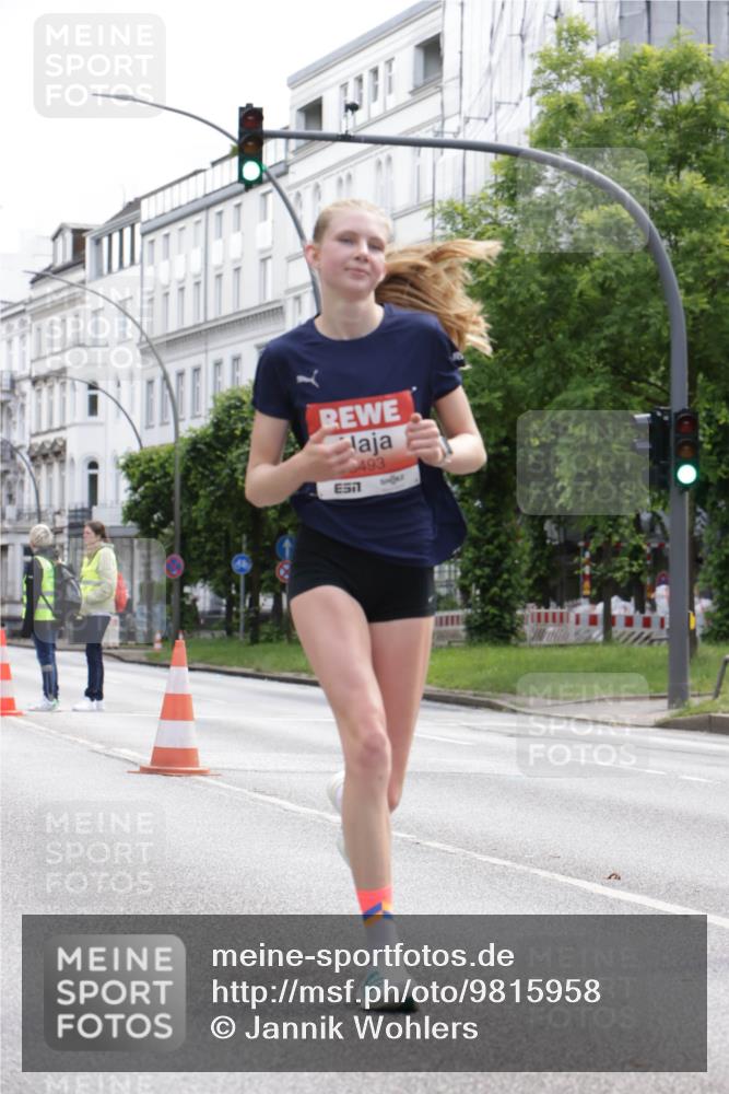 14.06.2026 - REWE Women's Run Jannik Wohlers http://msf.ph/oto/9815958 14.06.2026 10:49:59 Laufen 7, 493 meine-sportfotos.de