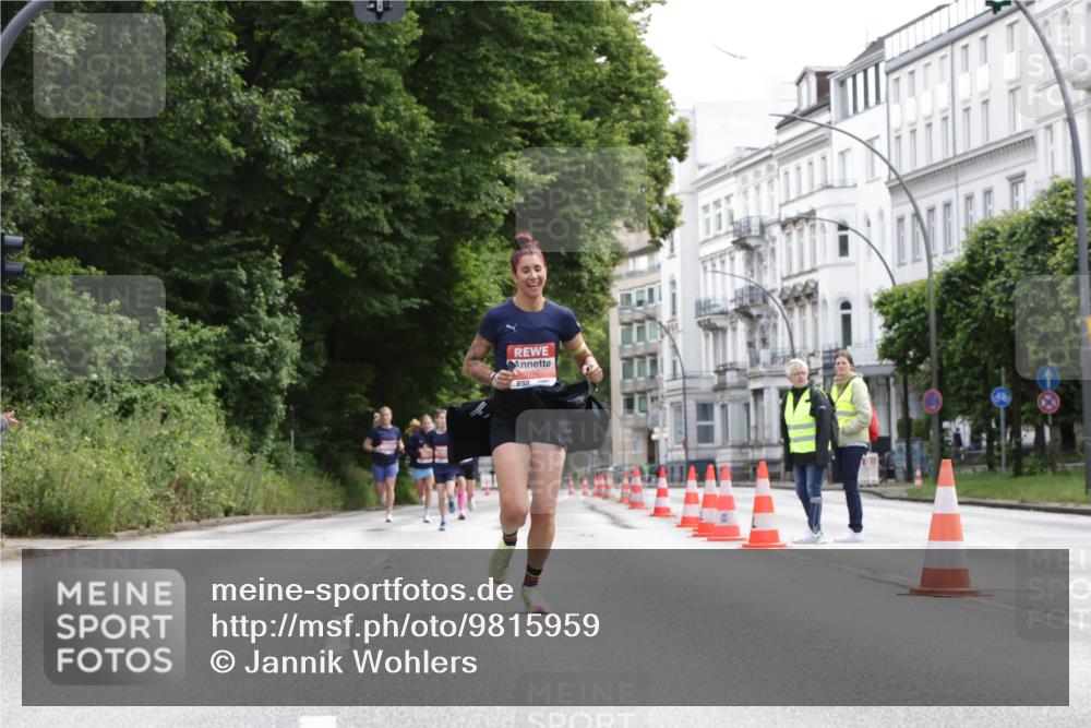 14.06.2026 - REWE Women's Run Jannik Wohlers http://msf.ph/oto/9815959 14.06.2026 10:50:03 Laufen 1 meine-sportfotos.de