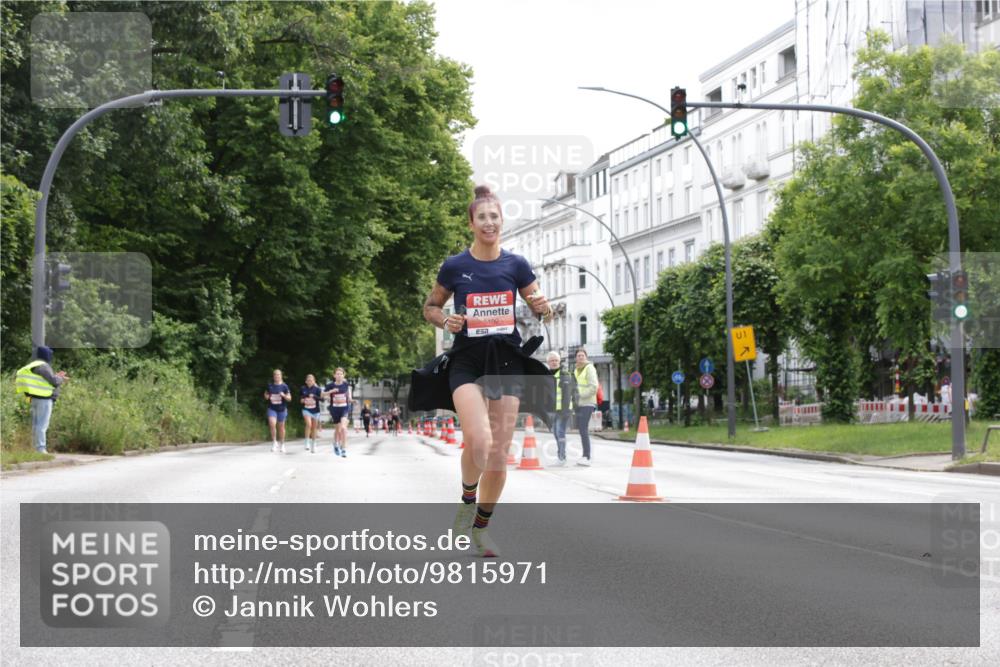 14.06.2026 - REWE Women's Run Jannik Wohlers http://msf.ph/oto/9815971 14.06.2026 10:50:05 Laufen 5109, 1 meine-sportfotos.de