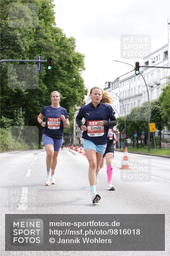 14.06.2026 - REWE Women's Run Jannik Wohlers http://msf.ph/oto/9816018 14.06.2026 10:50:14 Laufen 7, 5975, 5860, 57, 1 meine-sportfotos.de