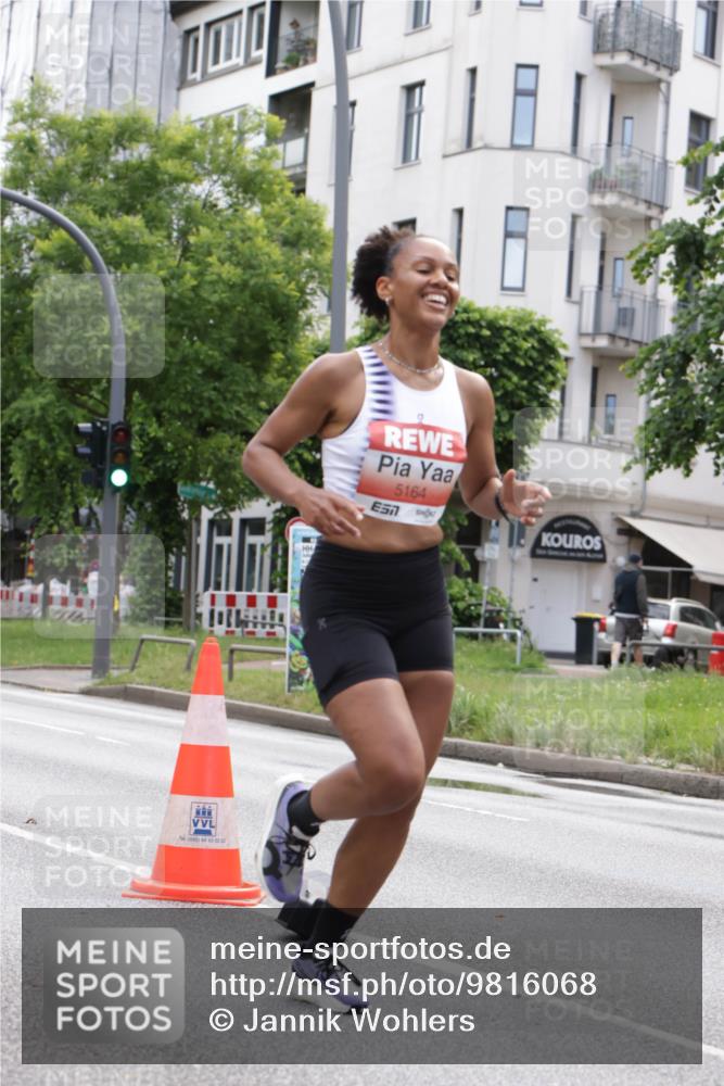 14.06.2026 - REWE Women's Run Jannik Wohlers http://msf.ph/oto/9816068 14.06.2026 10:50:32 Laufen 040, 66, 93, 02, 22, 5164 meine-sportfotos.de