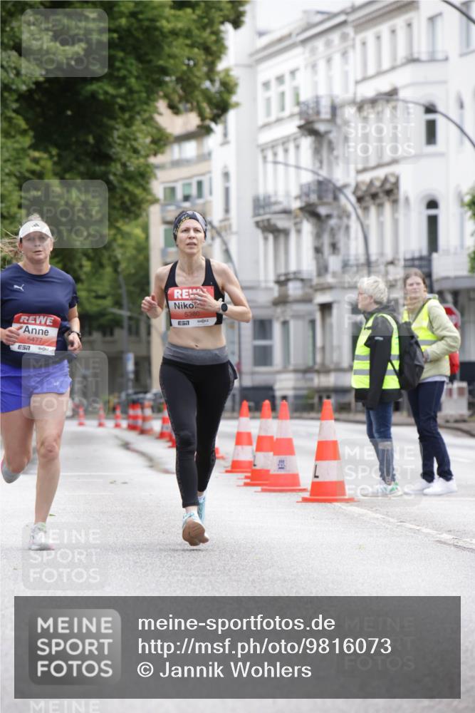 14.06.2026 - REWE Women's Run Jannik Wohlers http://msf.ph/oto/9816073 14.06.2026 10:50:34 Laufen 5477, 7, 5380, 57 meine-sportfotos.de
