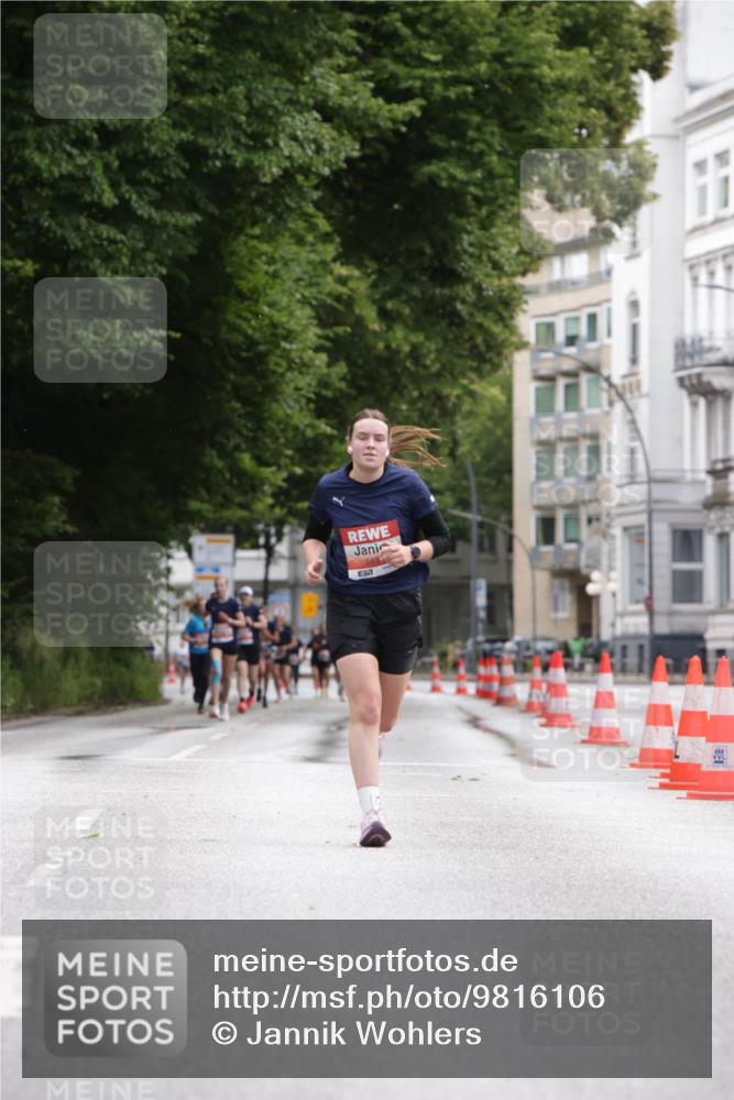14.06.2026 - REWE Women's Run Jannik Wohlers http://msf.ph/oto/9816106 14.06.2026 10:50:40 Laufen 5432, 657 meine-sportfotos.de