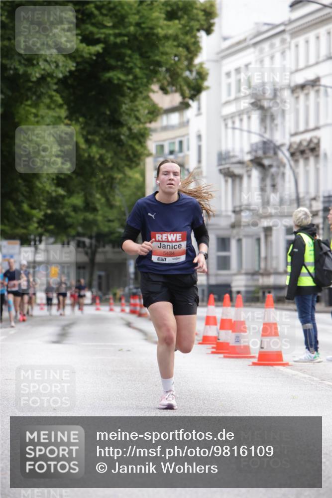14.06.2026 - REWE Women's Run Jannik Wohlers http://msf.ph/oto/9816109 14.06.2026 10:50:41 Laufen 5434, 7 meine-sportfotos.de