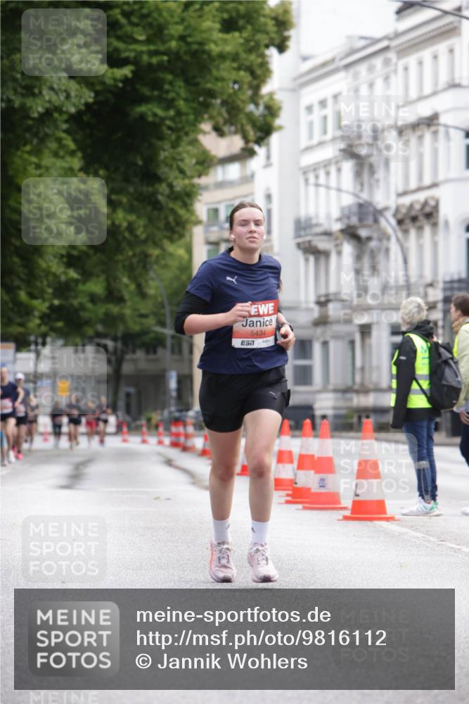 14.06.2026 - REWE Women's Run Jannik Wohlers http://msf.ph/oto/9816112 14.06.2026 10:50:42 Laufen 5434 meine-sportfotos.de