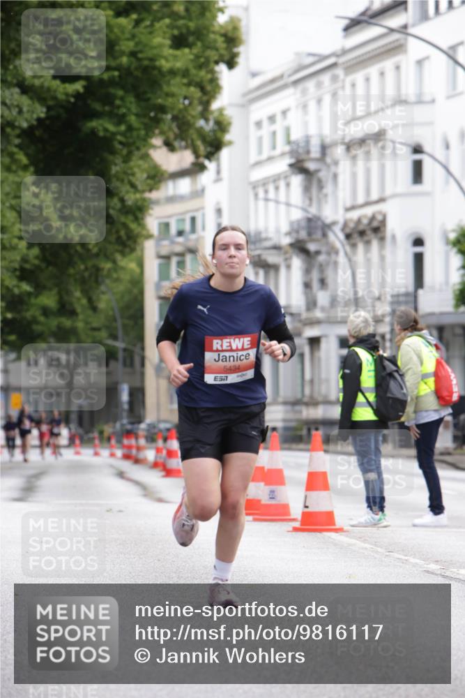 14.06.2026 - REWE Women's Run Jannik Wohlers http://msf.ph/oto/9816117 14.06.2026 10:50:42 Laufen 5434 meine-sportfotos.de