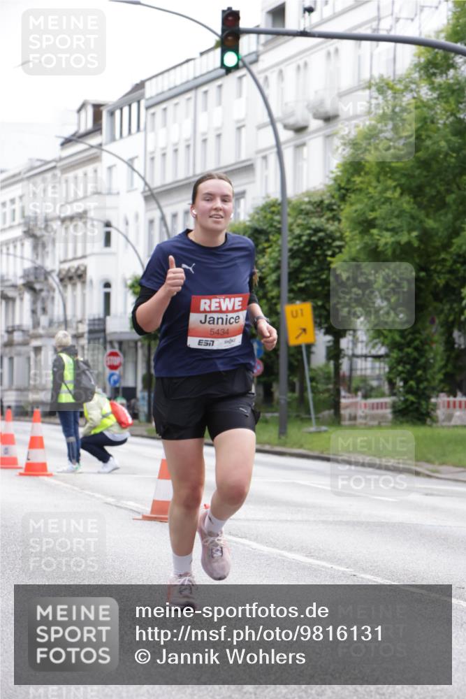 14.06.2026 - REWE Women's Run Jannik Wohlers http://msf.ph/oto/9816131 14.06.2026 10:50:44 Laufen 5434, 1 meine-sportfotos.de