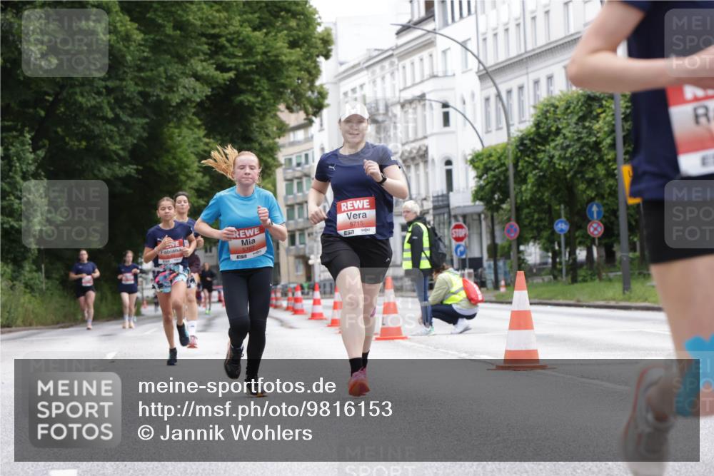 14.06.2026 - REWE Women's Run Jannik Wohlers http://msf.ph/oto/9816153 14.06.2026 10:50:58 Laufen 5707, 7, 5715, 577 meine-sportfotos.de