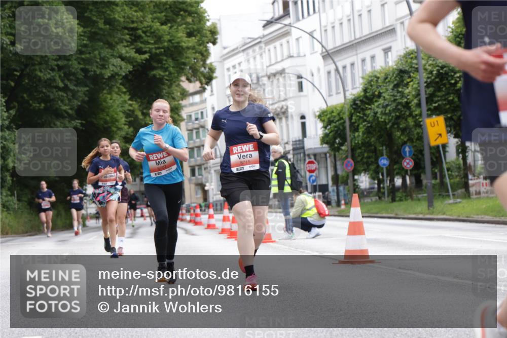 14.06.2026 - REWE Women's Run Jannik Wohlers http://msf.ph/oto/9816155 14.06.2026 10:50:58 Laufen 5707, 5715, 657, 01 meine-sportfotos.de
