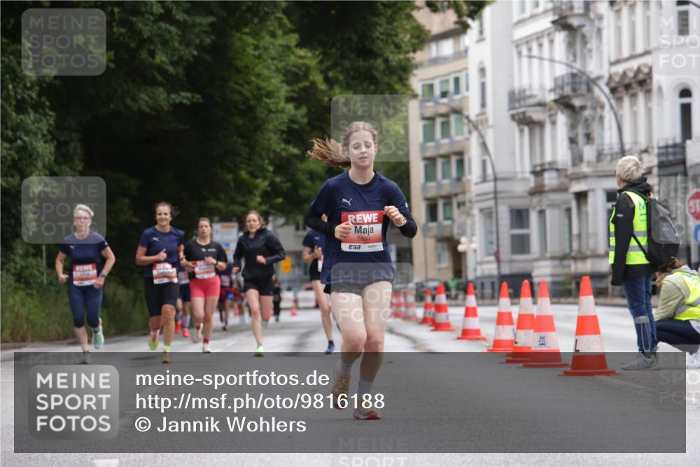 14.06.2026 - REWE Women's Run Jannik Wohlers http://msf.ph/oto/9816188 14.06.2026 10:51:07 Laufen 5594 meine-sportfotos.de