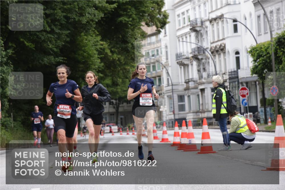 14.06.2026 - REWE Women's Run Jannik Wohlers http://msf.ph/oto/9816222 14.06.2026 10:51:11 Laufen 10728 meine-sportfotos.de