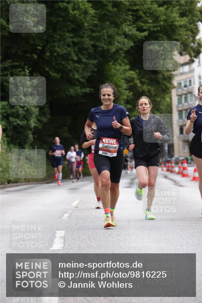 14.06.2026 - REWE Women's Run Jannik Wohlers http://msf.ph/oto/9816225 14.06.2026 10:51:13 Laufen 5096 meine-sportfotos.de