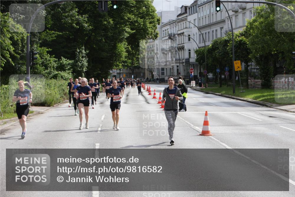 14.06.2026 - REWE Women's Run Jannik Wohlers http://msf.ph/oto/9816582 14.06.2026 10:52:55 Laufen 1 meine-sportfotos.de