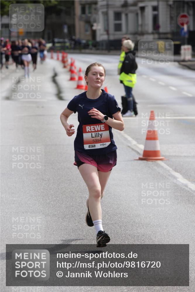 14.06.2026 - REWE Women's Run Jannik Wohlers http://msf.ph/oto/9816720 14.06.2026 10:53:39 Laufen 5394 meine-sportfotos.de