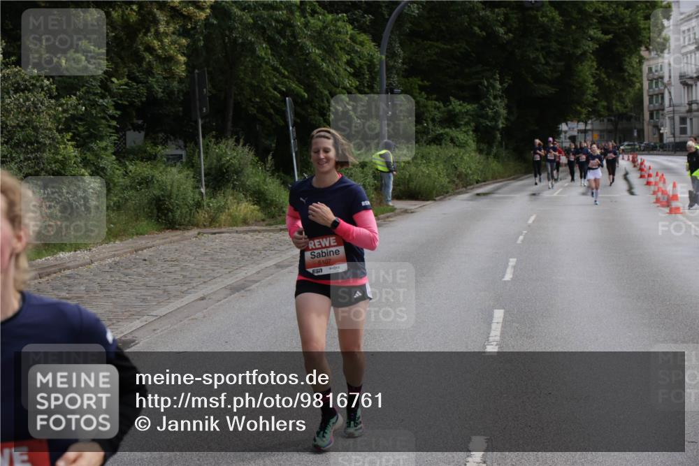 14.06.2026 - REWE Women's Run Jannik Wohlers http://msf.ph/oto/9816761 14.06.2026 10:53:50 Laufen 5107, 57 meine-sportfotos.de