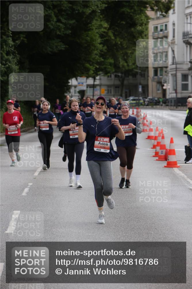 14.06.2026 - REWE Women's Run Jannik Wohlers http://msf.ph/oto/9816786 14.06.2026 10:53:59 Laufen 5686, 57 meine-sportfotos.de