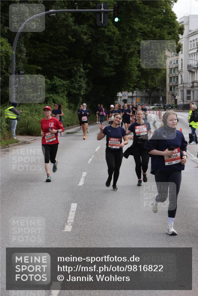 14.06.2026 - REWE Women's Run Jannik Wohlers http://msf.ph/oto/9816822 14.06.2026 10:54:04 Laufen 5713, 5320, 51 meine-sportfotos.de