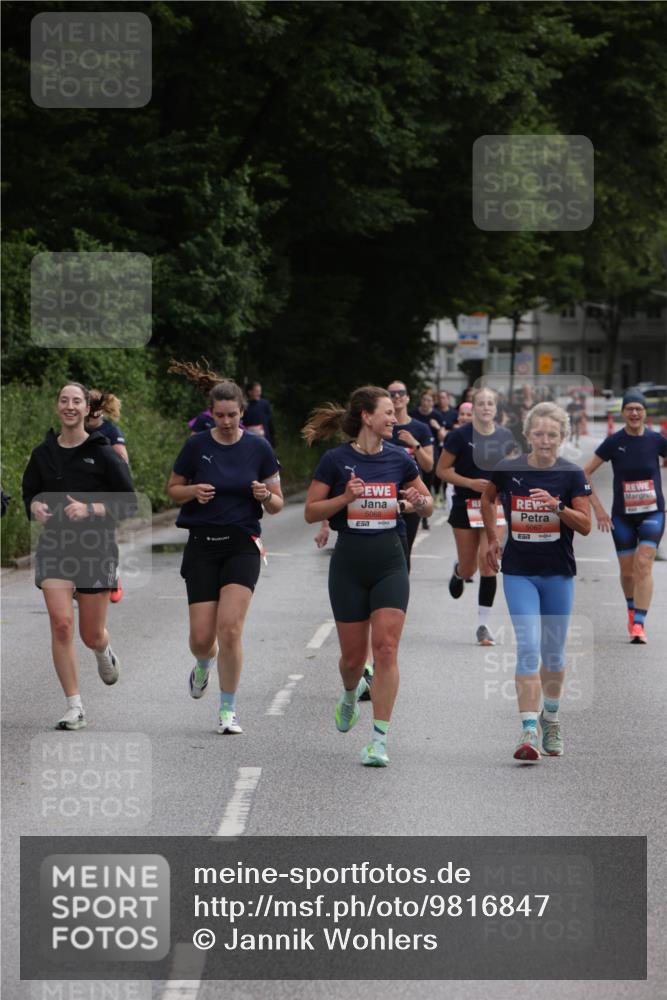 14.06.2026 - REWE Women's Run Jannik Wohlers http://msf.ph/oto/9816847 14.06.2026 10:54:10 Laufen 5066 meine-sportfotos.de