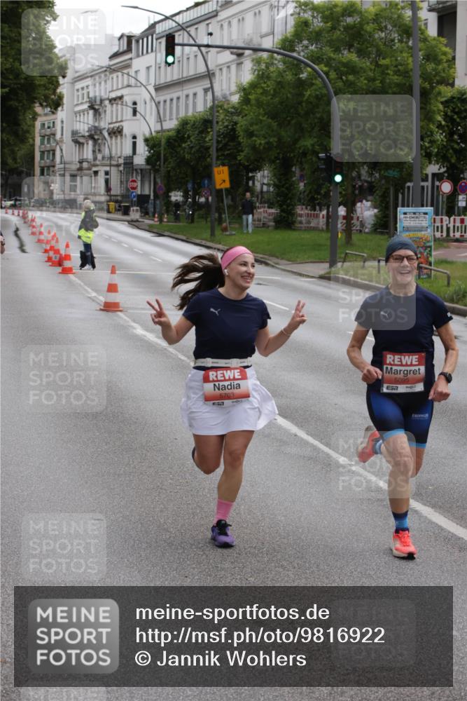 14.06.2026 - REWE Women's Run Jannik Wohlers http://msf.ph/oto/9816922 14.06.2026 10:54:21 Laufen 01, 5703, 657, 5095, 7 meine-sportfotos.de