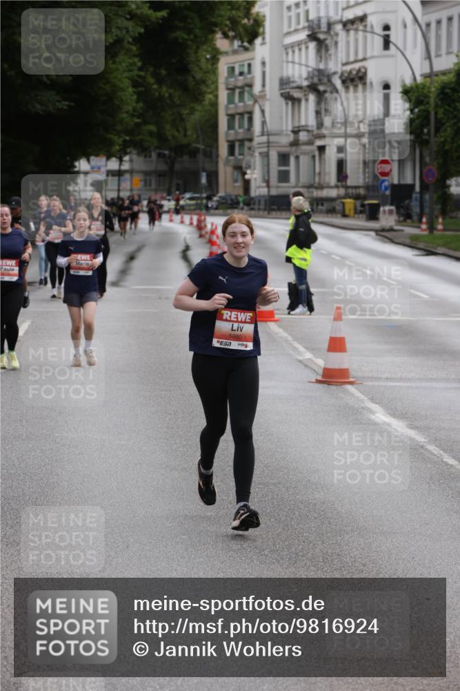 14.06.2026 - REWE Women's Run Jannik Wohlers http://msf.ph/oto/9816924 14.06.2026 10:54:23 Laufen 5980 meine-sportfotos.de