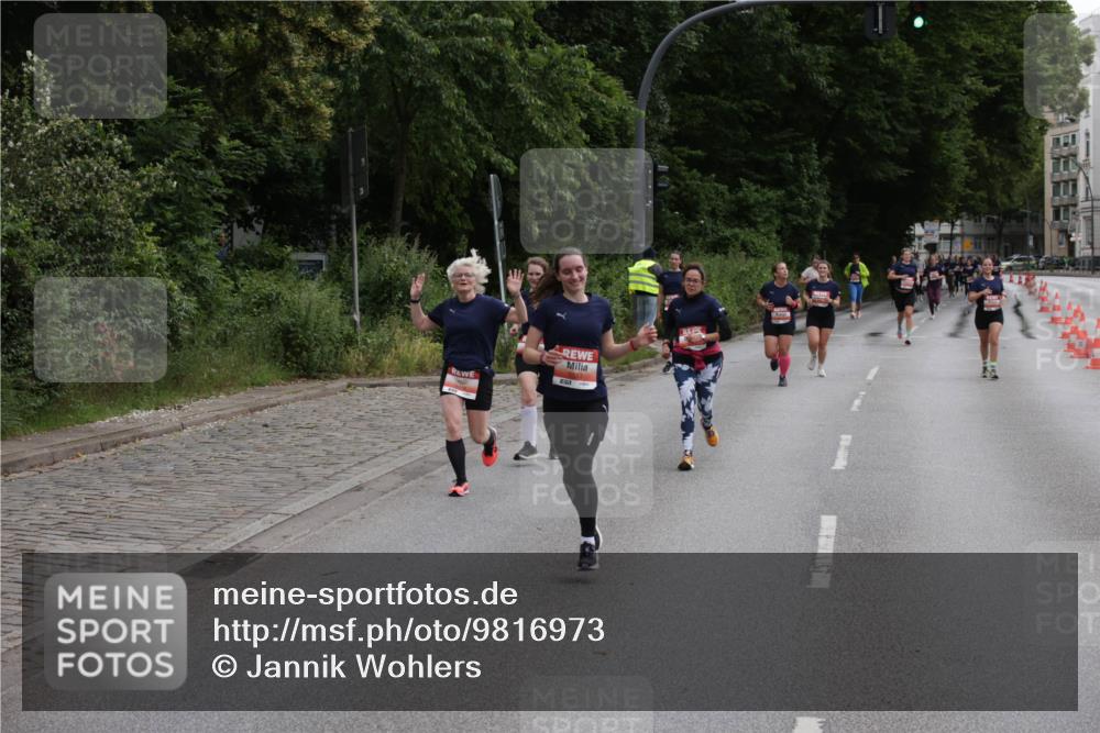 14.06.2026 - REWE Women's Run Jannik Wohlers http://msf.ph/oto/9816973 14.06.2026 10:54:43 Laufen  meine-sportfotos.de