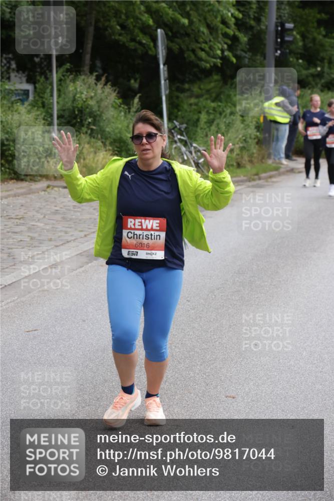14.06.2026 - REWE Women's Run Jannik Wohlers http://msf.ph/oto/9817044 14.06.2026 10:54:59 Laufen 6016 meine-sportfotos.de