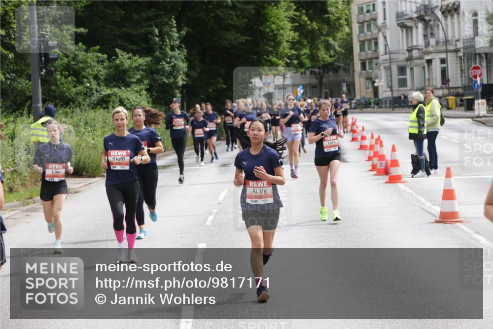 14.06.2026 - REWE Women's Run Jannik Wohlers http://msf.ph/oto/9817171 14.06.2026 10:55:32 Laufen 57, 5930 meine-sportfotos.de