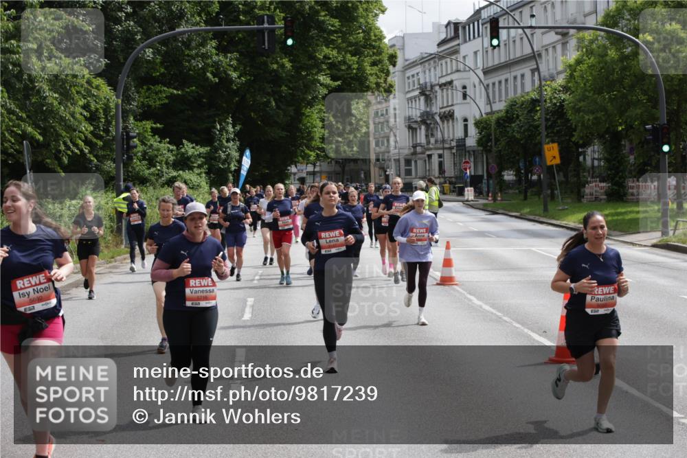 14.06.2026 - REWE Women's Run Jannik Wohlers http://msf.ph/oto/9817239 14.06.2026 10:55:51 Laufen 5692, 5716, 01 meine-sportfotos.de