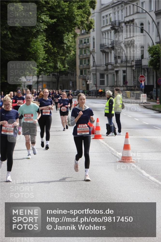 14.06.2026 - REWE Women's Run Jannik Wohlers http://msf.ph/oto/9817450 14.06.2026 10:56:31 Laufen 5941, 5410, 657 meine-sportfotos.de