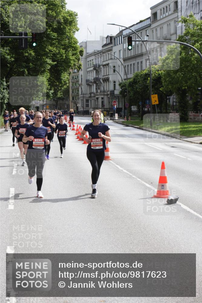 14.06.2026 - REWE Women's Run Jannik Wohlers http://msf.ph/oto/9817623 14.06.2026 10:57:12 Laufen 5 meine-sportfotos.de