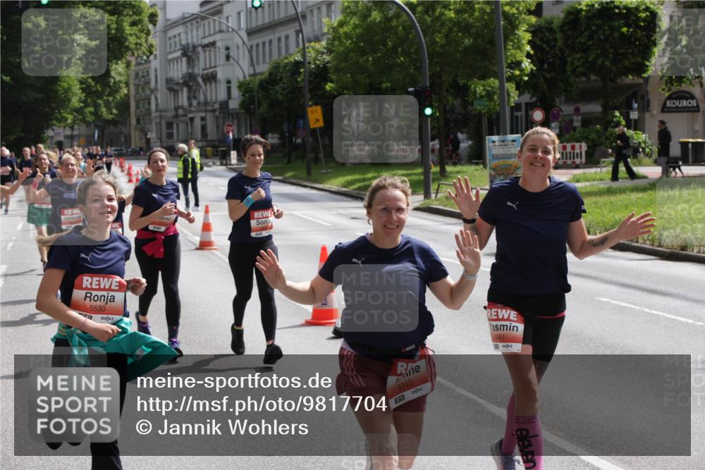 14.06.2026 - REWE Women's Run Jannik Wohlers http://msf.ph/oto/9817704 14.06.2026 10:57:30 Laufen 5530, 7, 01, 5310, 57, 5561 meine-sportfotos.de