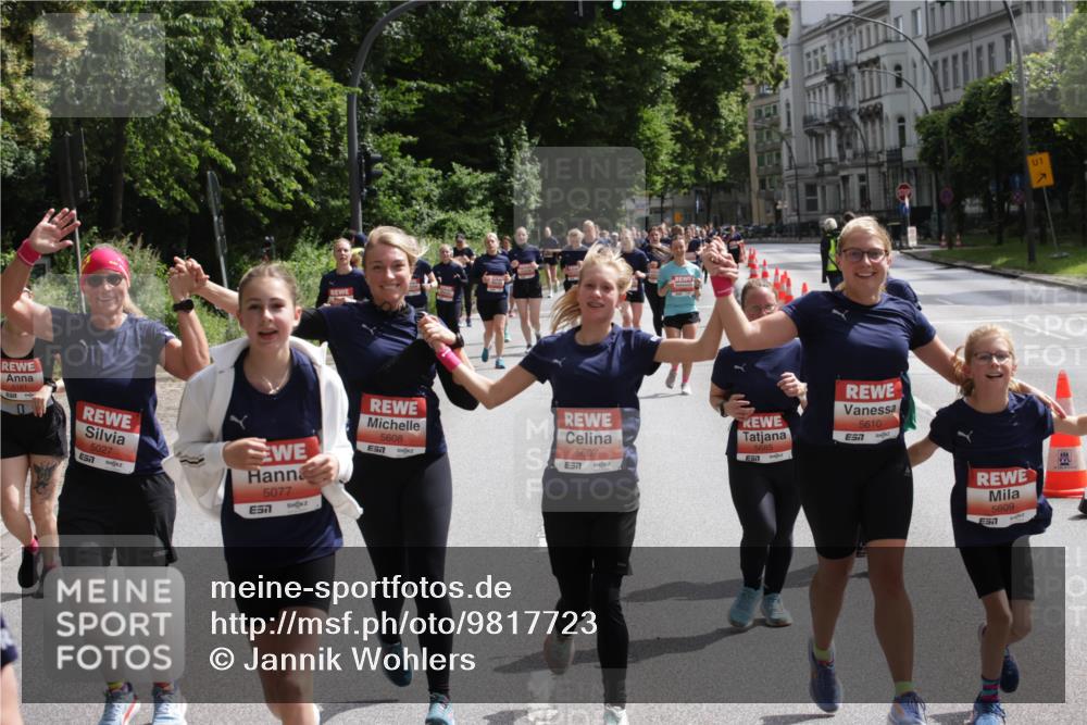 14.06.2026 - REWE Women's Run Jannik Wohlers http://msf.ph/oto/9817723 14.06.2026 10:57:32 Laufen 5161, 5027, 5077, 7, 5608, 57, 5607, 5685, 5610, 5609, 1 meine-sportfotos.de