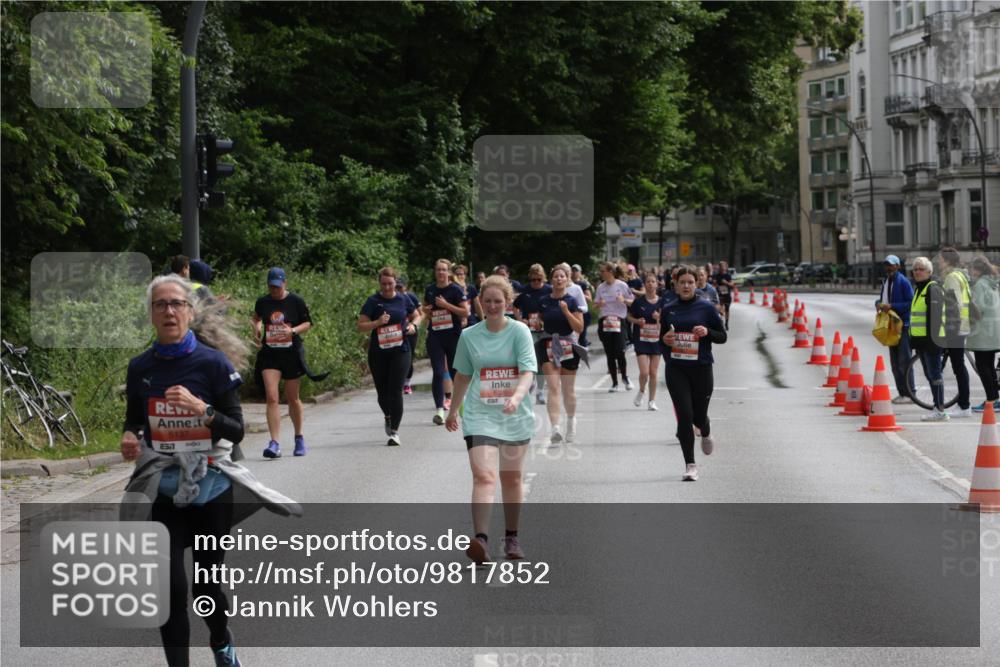 14.06.2026 - REWE Women's Run Jannik Wohlers http://msf.ph/oto/9817852 14.06.2026 10:58:07 Laufen 5137 meine-sportfotos.de