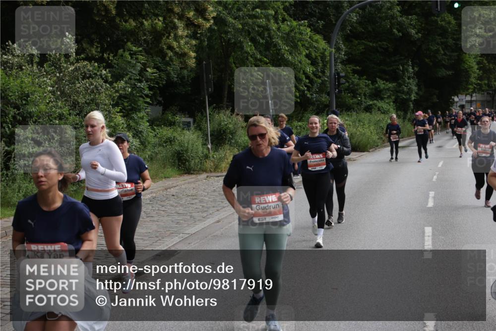 14.06.2026 - REWE Women's Run Jannik Wohlers http://msf.ph/oto/9817919 14.06.2026 10:58:20 Laufen 5901, 5346 meine-sportfotos.de